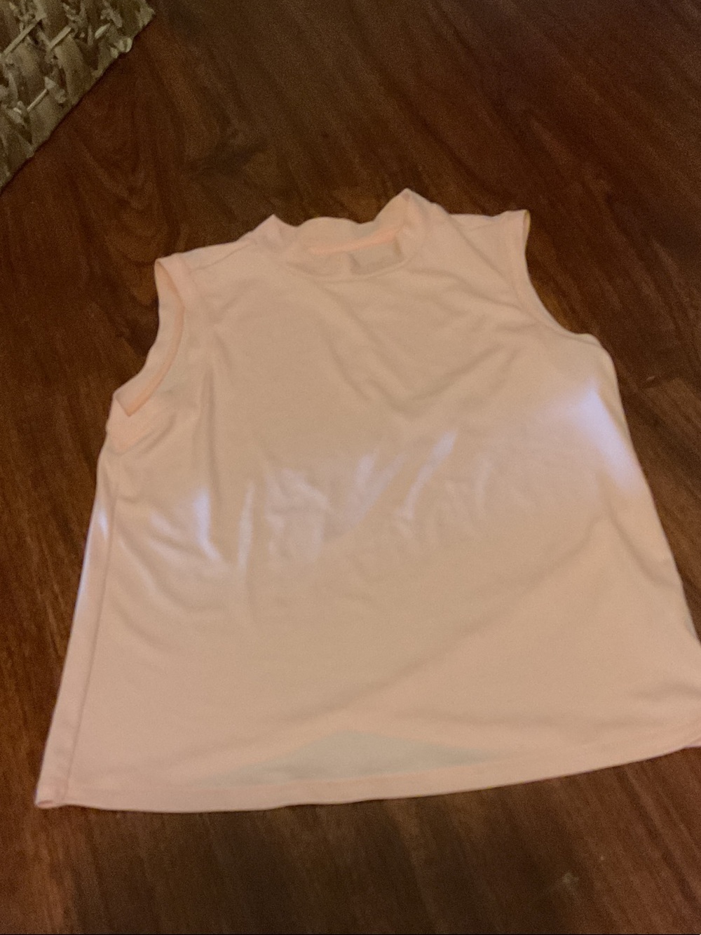 Athleta Girl Light Peach Sleeveless Top with cute scalloped back size 12
